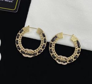 Ny stil Brand Double Letter Steel Seal Stud Luxury Design Women Girl 18K Gold Plated Silver Earring Brass Material Inlagd Crystal Earrings Berömda bröllop smycken