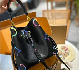 Neonoe MM Crossbody Designer axelväskor Luxurys handväskor Kvinnor Purses Designer Handväska dragkastpås gammal blomma hinkväska