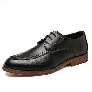 Kleid Schuhe Neue 2022 Männer Business Formale Kleid Schuhe Oxford Männer PU Leder Schuhe Lace-Up Spitz Britischen Stil männer Schuhe Braun Schwarz L230720