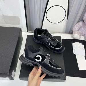 2023 Designer di lusso uomo donna abbina scarpe casual tessuto pelle di vitello effetto scamosciato nylon sneakers riflettenti velluto fibra mista moda scarpa casual 35-45