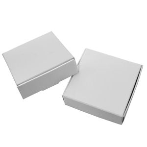 50st Lot 7 7 2 2CM White Square Kraft Paper Candy Box Form Wedding Favor Gift Party Supply Packaging Packarboard Package 286Y
