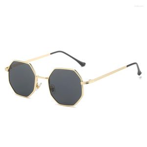 Occhiali da sole Vintage multilaterali con montatura in metallo da donna Classic Retro Occhiali da sole da uomo Beach Outdoor Shopping Eyewear Shades UV400