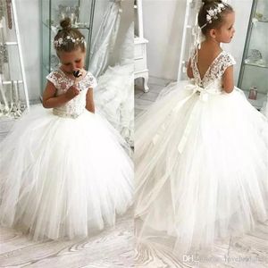 2020 New Empire Waist Vintage Flower Girl Dress with Cap Sleeves237U