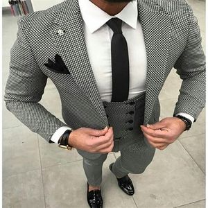 Casual Plaid Elegancki garnitur ślubny dla mężczyzn 3piecesjacket kamizelka spodni krawat moda niestandardowe garnitury smoking ternno masculino Blazer332y