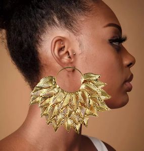 Orecchini geometrici pendenti speciali per le donne Orecchini pendenti pendenti in metallo color oro con orecchini pendenti 230719