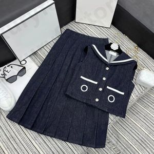 Conjunto de duas peças de vestido jeans bordado de verão sem mangas com seio único feminino e saias longas elegantes