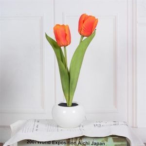 Candeeiros de mesa 2023 Tulipas de cabeceira Flores artificiais El Quarto Atmosfera Luz Decoração de casa Led Noite Decoração de interiores Est