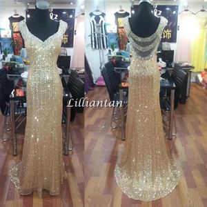 Elegant Gold Sequins Celebrity Dresses Sparkly Beaded Collar Long Formal Evening Gowns Reception Gowns Red Carpet Dresses Banquet 258P