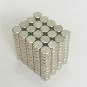 2017 brand new 200pcs Super Strong Round Disc NdFeB Magnets Dia 4x2mm N52 Rare Earth Neodymium Craft DIY Magnet 295E