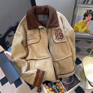 Jaquetas masculinas americanas retrô oversize casaco de camurça masculino feminino inverno bordado solto casual lapela de rua alta lã de cordeiro roupas masculinas