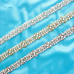 Bröllopssashes Sesthfar Handpärled Bridal Crystal Rhinestone Applique Belt Sash Sew on Iron for Dress200t