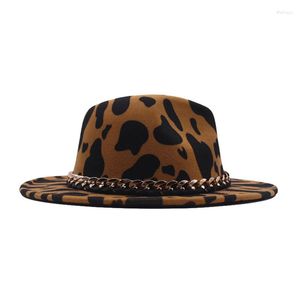 Ball Caps Vintage Style Wide Brim Fedora Hat With Chain Decor For Men And Women - Classic Western Jazz Cowboy In Cow Print Unisex