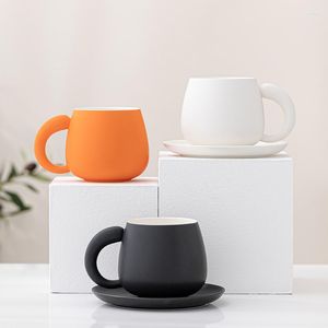 Kupalar üst düzey hafif lüks kupa seramik tabak ile set yaratıcı su bardağı ev ikindi çayı yüksek değerli kahve dekorasyonu