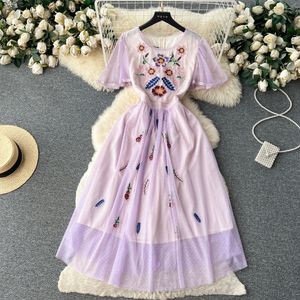 2023 Summer New French Round Neck Short Sleeve Mesh Splice Positioning Flower Embroidery Wrapped Waist Slim Large Swing Dress