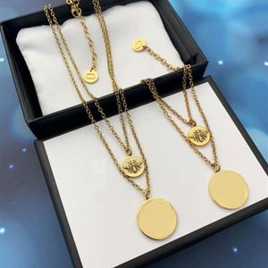 Colar de Designer de Jóias de Luxo Feminino Bib Gargantilha de Duas Camadas Pulseira de Cadeia Marca LOGO Carta Hornet Ouro 18K P247D