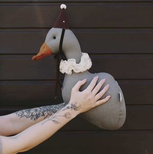 Akcesoria do lalki Cute Swan Duck Duck Decoration Ballet Tiulle Złota korona nadziewana zabawka zwierzę zwierzęta dekoracje dziecięce pokój urodzinowy dar urodzinowy 230719