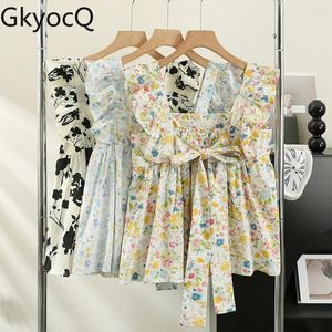 Kvinnors blusar gkyocq blommor tryck lösa ruffles pullover kvinnor koreanska söta sommartoppar kvinnlig kort ärm kvadrat krage elegant