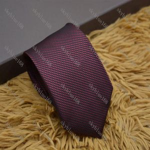 Mens Ties Brand Man Fashion Letter randiga slipsar Hombre Gravata Slim Classic Business Casual Black Blue White Red Tie för män L2894