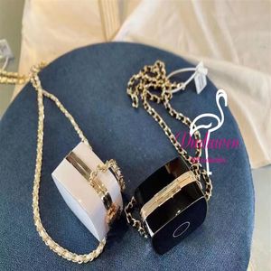 Party Gift Double-C Fashion Earphone Organization Metal Bin med kedja som halsband klassiska hörlurar som laddar täckpulver Compact209b