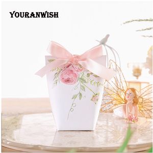 Presentförpackning DIY anpassade bröllop gynnar exklusiva presentförpackningar papper baby shower favorit lådor rosa blommor godis låda 230720