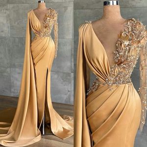 2022 Underbara Champagne Evening Dresses Crystal Beading Mermaid Long Sleeves Formal Illusion Party Prom Clows Split Front Satin Ru2239