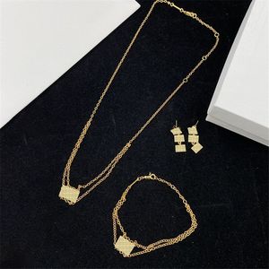 Pulseira feminina folheada a ouro 18 quilates para idosos, cordão longo, colares com pingente de design de corrente dupla, joia de design de luxo