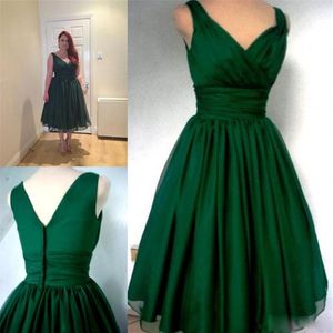 Emerald Green 1950s Cocktail Party Dress Vintage Tea Längd Plus Size Chiffon Elegant Ruched V-Neck Straps Real Po Short Prom G169s
