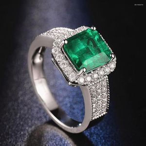 Cluster Rings Luxo Princess Green Crystal Emerald Gemstones Diamonds For Women White Gold Silver Color Bague Jewelry Bijoux Gifts