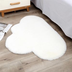 70x90cm Cloud Shape Rug Carpet Mat for Living Room Decor Faux Fur Carpet Kids Room Bedroom Shaggy Area Rug Modern Mat 201225229B