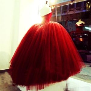 Vestidos vermelhos quinceanera querido vestido de baile sem alças tule frisado parte superior vestido formal de alta qualidade para a escola desfile de luxo290v