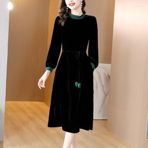 Casual Dresses Autumn Black Fashion Temperament Elegant Velvet Long Dress Korean Vintage Sleeve Women Party Skirt