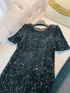 2023 여름 검은 색 단색 드레스 짧은 소매 둥근 목 스팽글 무릎 길이 캐주얼 드레스 A3Q122218