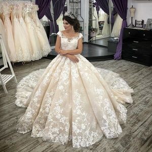 Luxury Wedding Dresses Champagne Appliques Ball Bridal Gowns Vestido de Novia Plus Size Wedding208Q