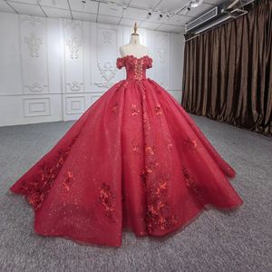 Luksusowe czerwone błyszczące ukochane sukienki Quinceanera Aplikacje 3D Kwiaty koraliki Tiul Princess 15 Ballkleid Balls Balls