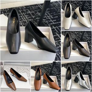 Designer-Loafer-Pumps aus Leder für Damen, luxuriöse Kitten-Sandalen mit dicken Absätzen. Modische hochwertige Kitten-Leder-Pumps, Größe 35–40