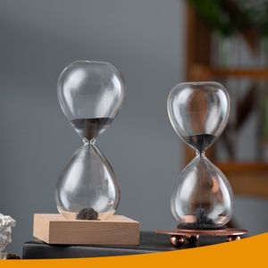 Dekorative Objekte Figuren magnetische Sanduhr Arbeiter mundgeblasene Sanduhr Timer Handwerk Valentinstag Weihnachtsgeschenk Spielzeug zum Stressabbau 230721