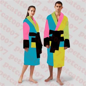 Fashion Design Womens Bath Robe Sleepwear Coppia di alta qualità Pigiami da notte El Home Mens Camicia da notte Forniture2741