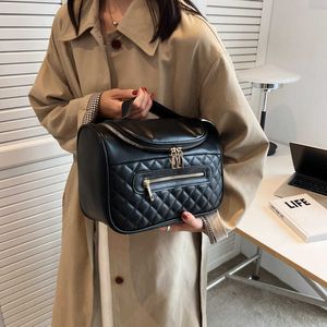 Borsa per il trucco di grande capacità Borsa per il lavaggio da viaggio Borsa per cosmetici portatile Lingge Pu Materiale Taglie multiple 230524