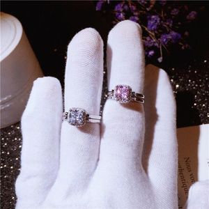 Kreatywny dwustronny cyrkon Pierścienie Koreańska osobowość Odwracalna 2 kolory Kamienne obrączki ślubne Bague Bague Femme327l