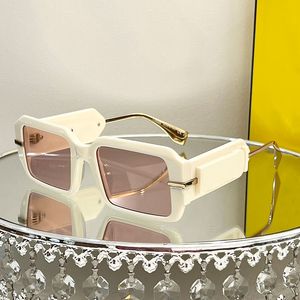 Modne okulary przeciwsłoneczne dla kobiet masywne talerz galwanizowane lustro nogi Fe 40123 Małe kwadratowe okulary sportowe sporty na zewnątrz sacoche trapstar designer okulary przeciwsłoneczne mężczyźni