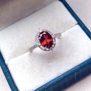 Pierścienie klastra klasy VVS Natural Garnet Silver Pierścień Solidny 925 Modna biżuteria