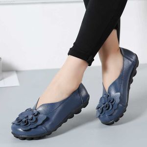 Klänningskor 2022 MOCCASINS mjuk äkta läder plattskor kvinnor lägenheter med blommor damskor kvinnor designers loafers glid på ballerina l230721