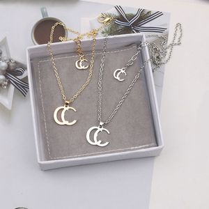 20 Style Luxury Designer Necklace Pendant Necklaces Designers Classic Gold Plated Pendant Stainless Steel Letter For Women Wedding High Quality Jewelry no box