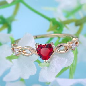 Bröllopsringar kvinnors söta ring enkel hjärta romantisk födelsedagspresent mode zirkon smycken