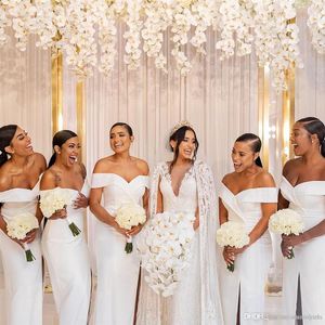 Seksi Artı Boyut Basit Beyaz Nedime Elbiseleri Kapalı Saten Saten Düzenli Ayrılmış Uzun Düğün Konuk Hizmetçisi Onur Elbiseleri 0325254t
