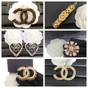 Luxury Designer Brooch Brand C Letter Pins Brooches Women Crystal Pearl Brooch Suit Pin Wedding Party Jewelry Accessories Gifts