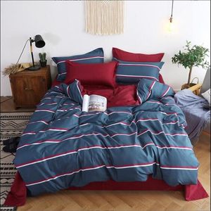 Set di biancheria da letto in vendita Copripiumino in tessuto in pile 4 foto Copripiumino Abiti da letto di alta qualità Biancheria da letto Forniture Tessili per la casa233E