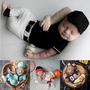 Keepsakes Born Baby Pography Props Sports Basketball Baseball Doctor Fireman Outfits Set Studio Shooting Po Accessories Props 230720
