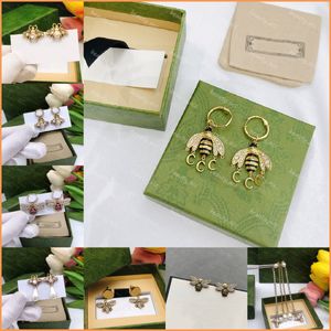 Pendientes de abeja de diseñador para mujer Pendientes colgantes con flecos Perla Gota para el oído Espárragos con letras entrelazadas Pendiente de aro de oro con aretes de cristal de diamante