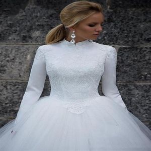 Białe wysokie szyi długie rękawy muzułmańskie suknie ślubne Vintage Lace A Line Line Princess Bride Wedding Solens204m